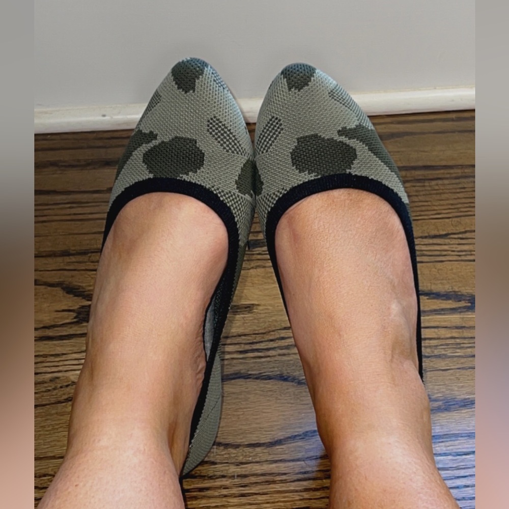 Jellypop Memory Foam Gray Camo Canvas Ballet Flats Size 7.5